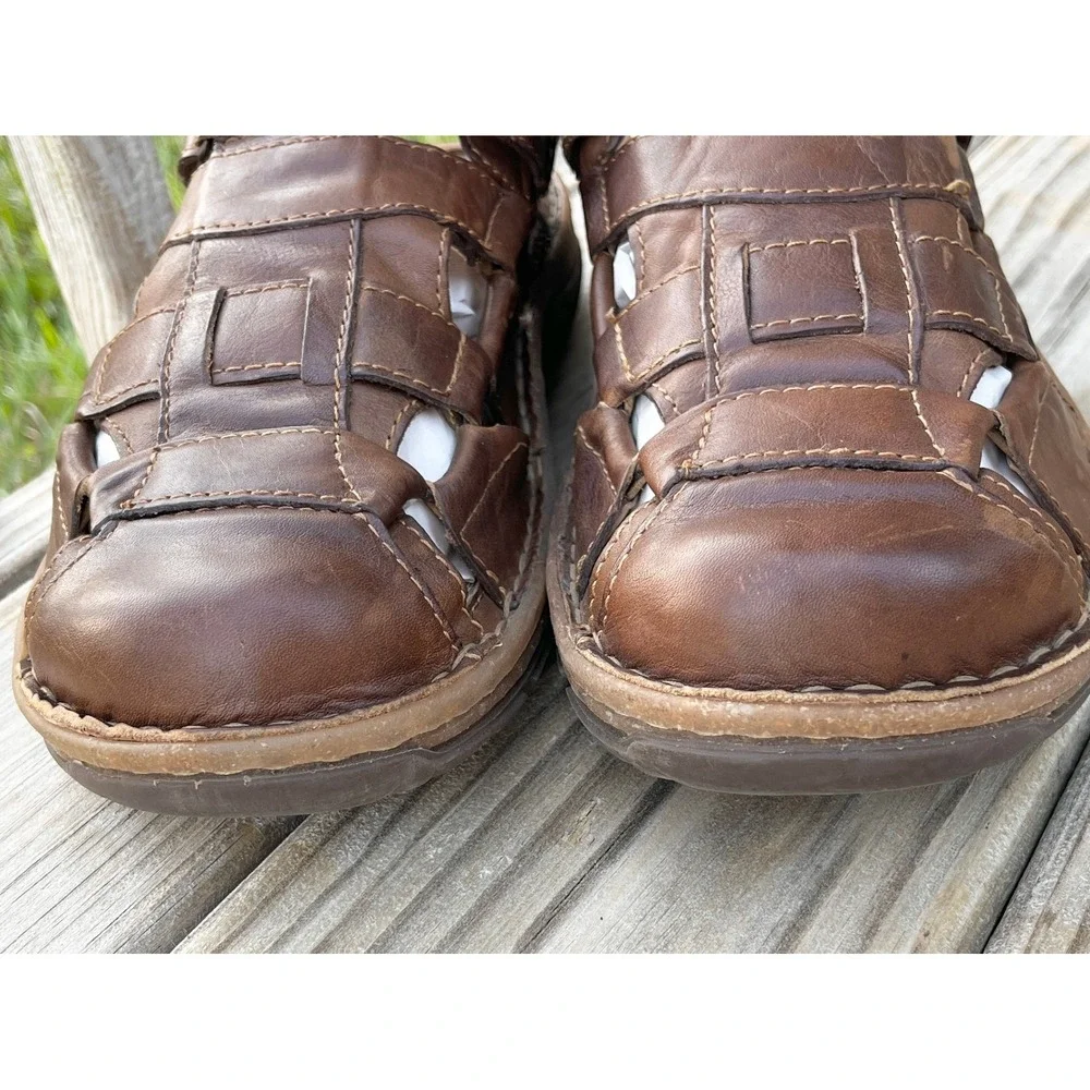Born Fishermen Sandals Mens 12 Brown Leather H59706 Rugged Hiking Dad Vintage